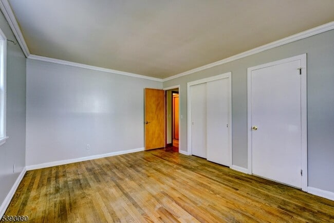 Building Photo - 109 Edgewood Dr
