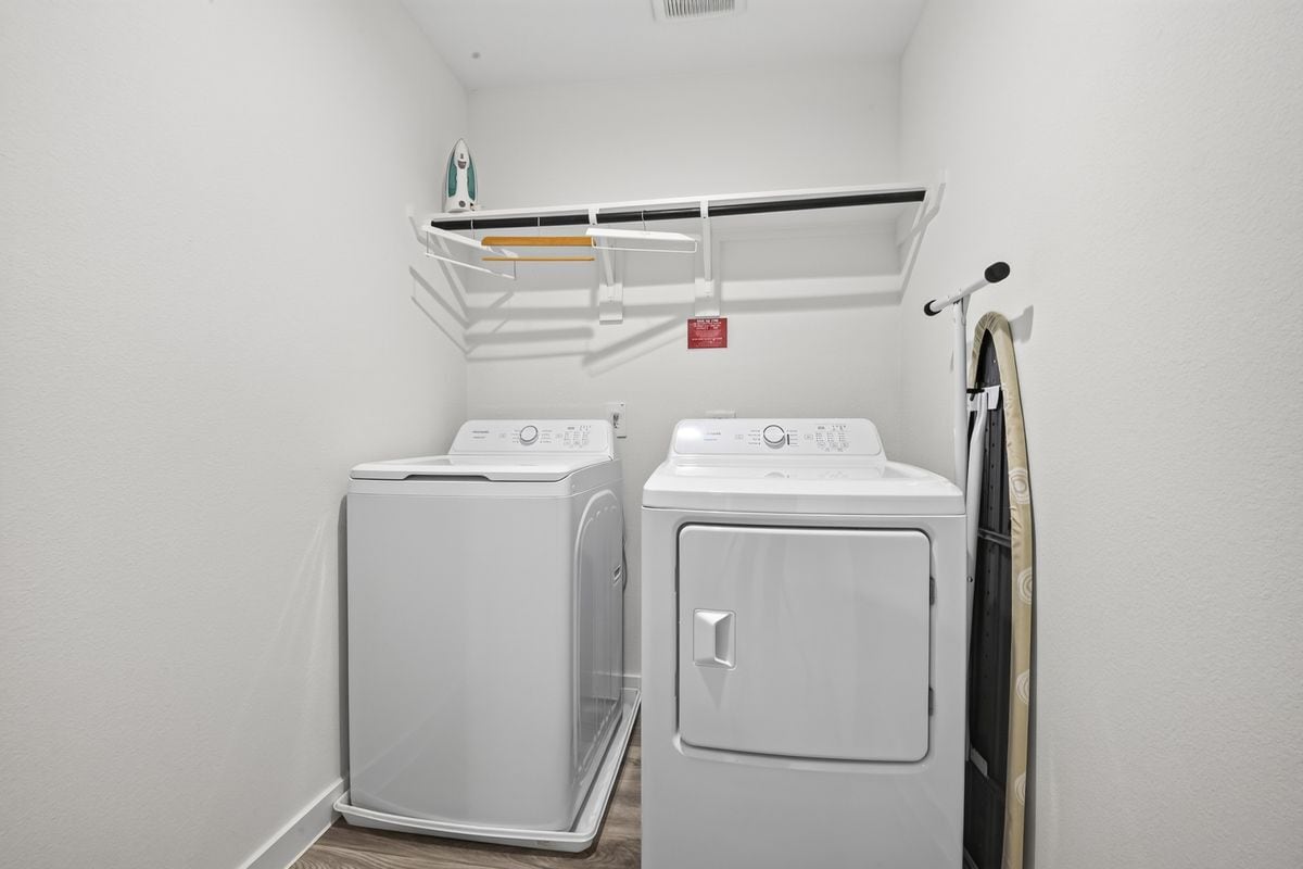 Building Photo - 10206 Penryn Frst Trl
