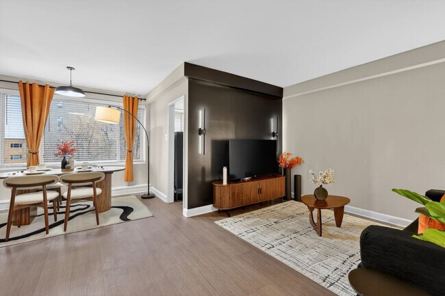 Building Photo - 1500 Arlington Blvd