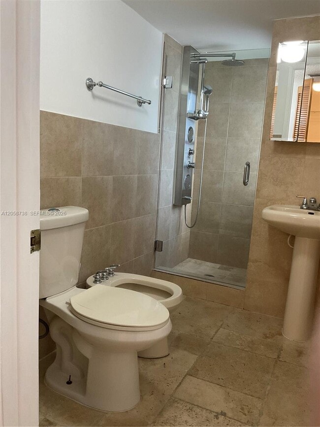 Building Photo - 8860 SW 123rd Ct
