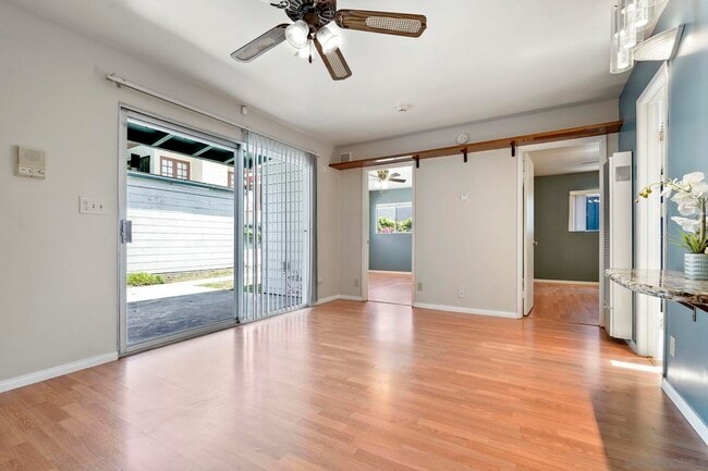 Building Photo - 643 Nautilus St