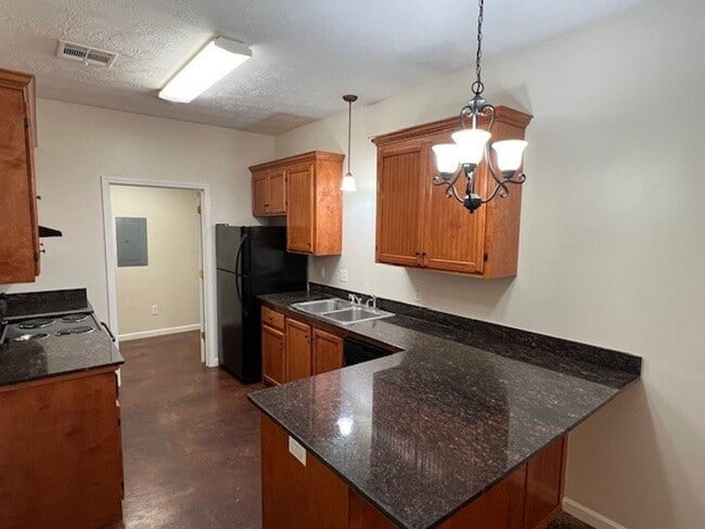 Building Photo - 2 bedroom 2 bath Duplex in Lake Charles