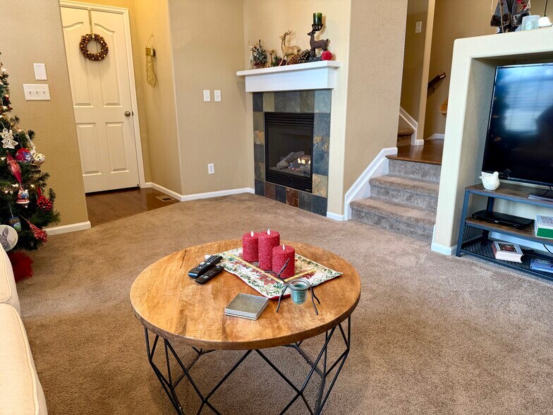 Living Room with gas fireplace - 835 Brookhurst Ave