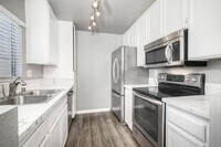 Building Photo - Bright One bedroom, one bath home in Mira Mesa!