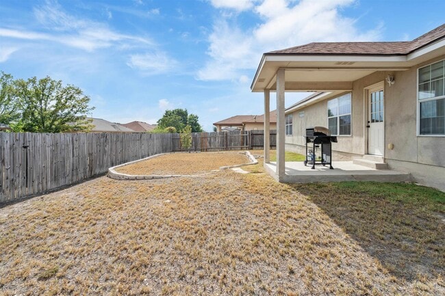 Building Photo - 208 Ramon Cardenas Dr