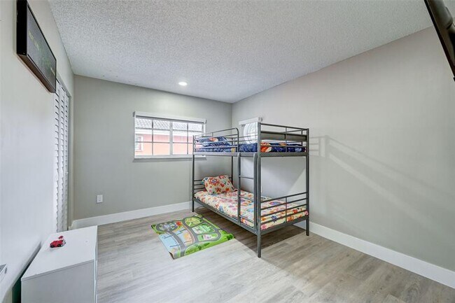 Building Photo - 14125 SW 167th Terrace