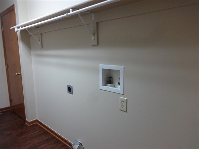 Building Photo - 945 Dianthus Ct