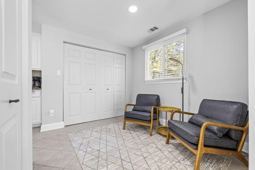 Building Photo - 7335 Quail Ridge Dr
