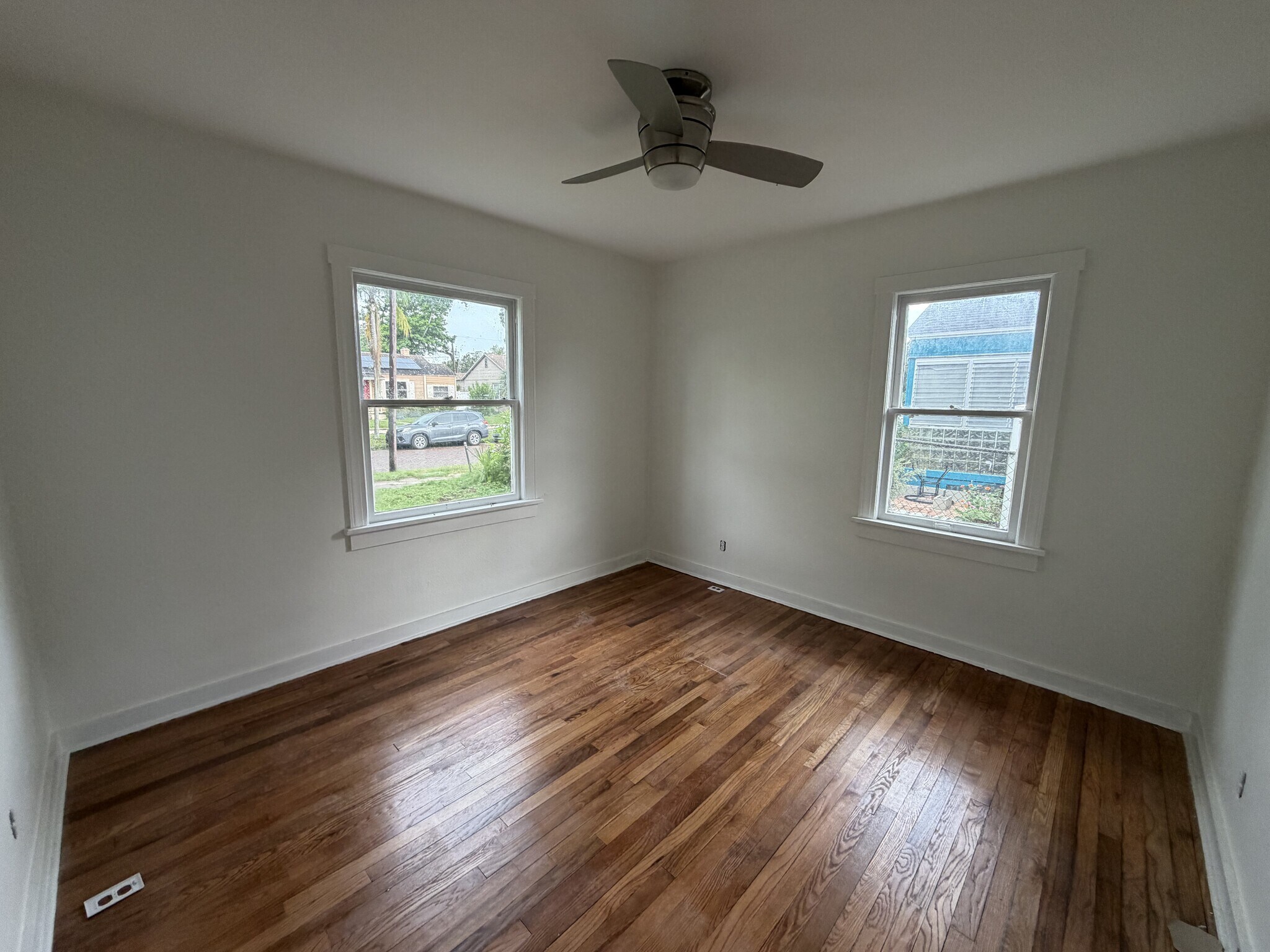 Building Photo - 2 Bed/1 Bath