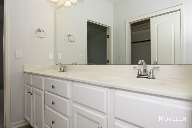 Building Photo - 524 Brunello Dr