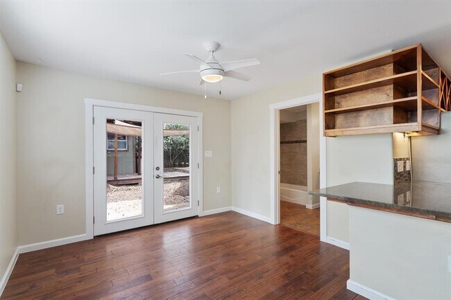 Building Photo - 6202 Hillston Dr