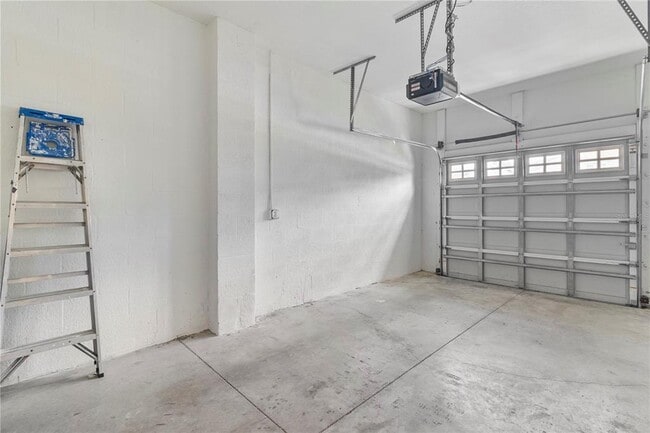 Building Photo - 1252 Jonah Dr