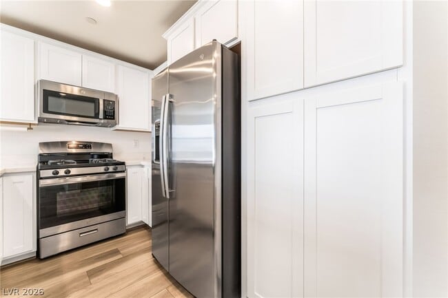 Building Photo - 6144 Rathbone St