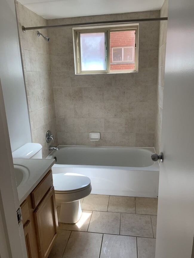 Building Photo - 551 Lowell Ave