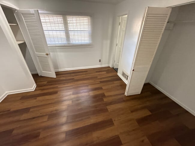 Building Photo - Room in House on Pleasant Hill Rd