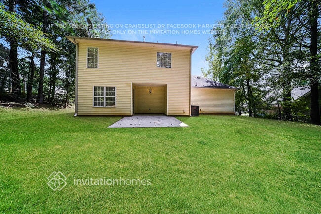 Building Photo - 204 Revolutionary Dr