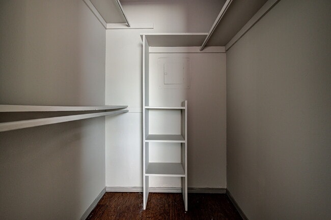 Building Photo - The Shelton