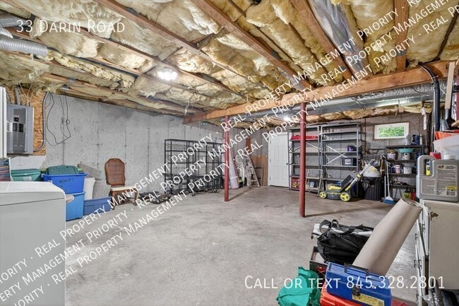 Building Photo - 33 Darin Rd