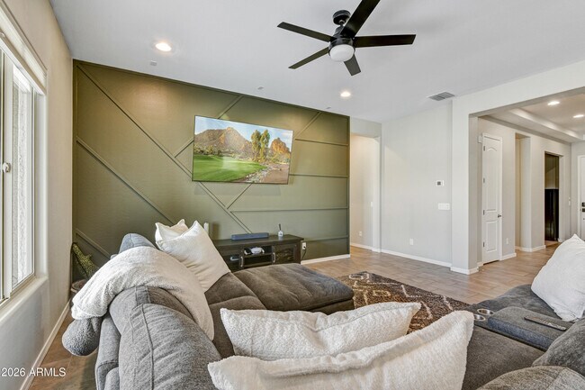 Building Photo - 23018 E Orchard Ln