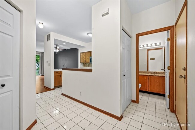 Building Photo - 1462 Division Ct