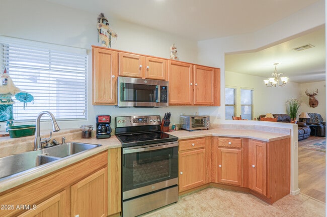 Building Photo - 10806 E Peralta Canyon Dr