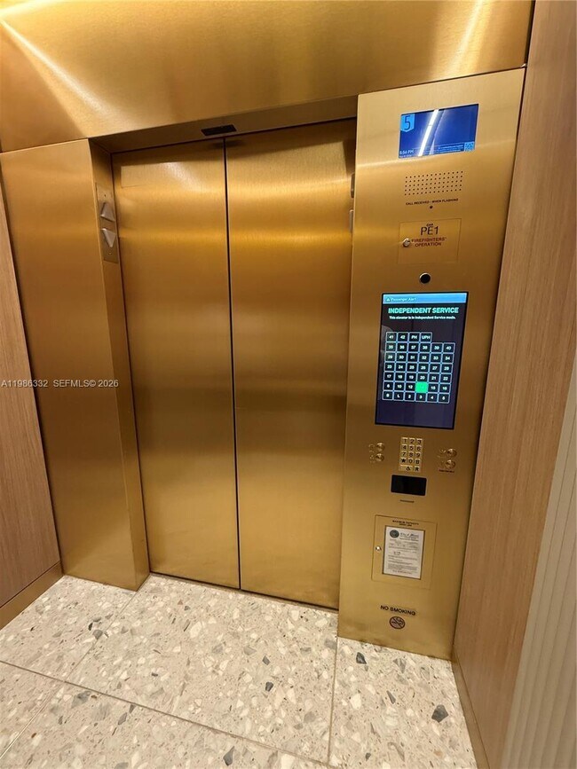 Building Photo - 77 SE 5th St