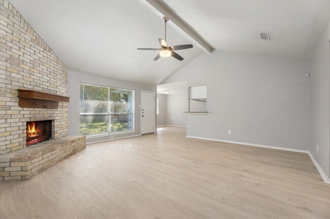 Building Photo - 3738 Clear Falls Dr