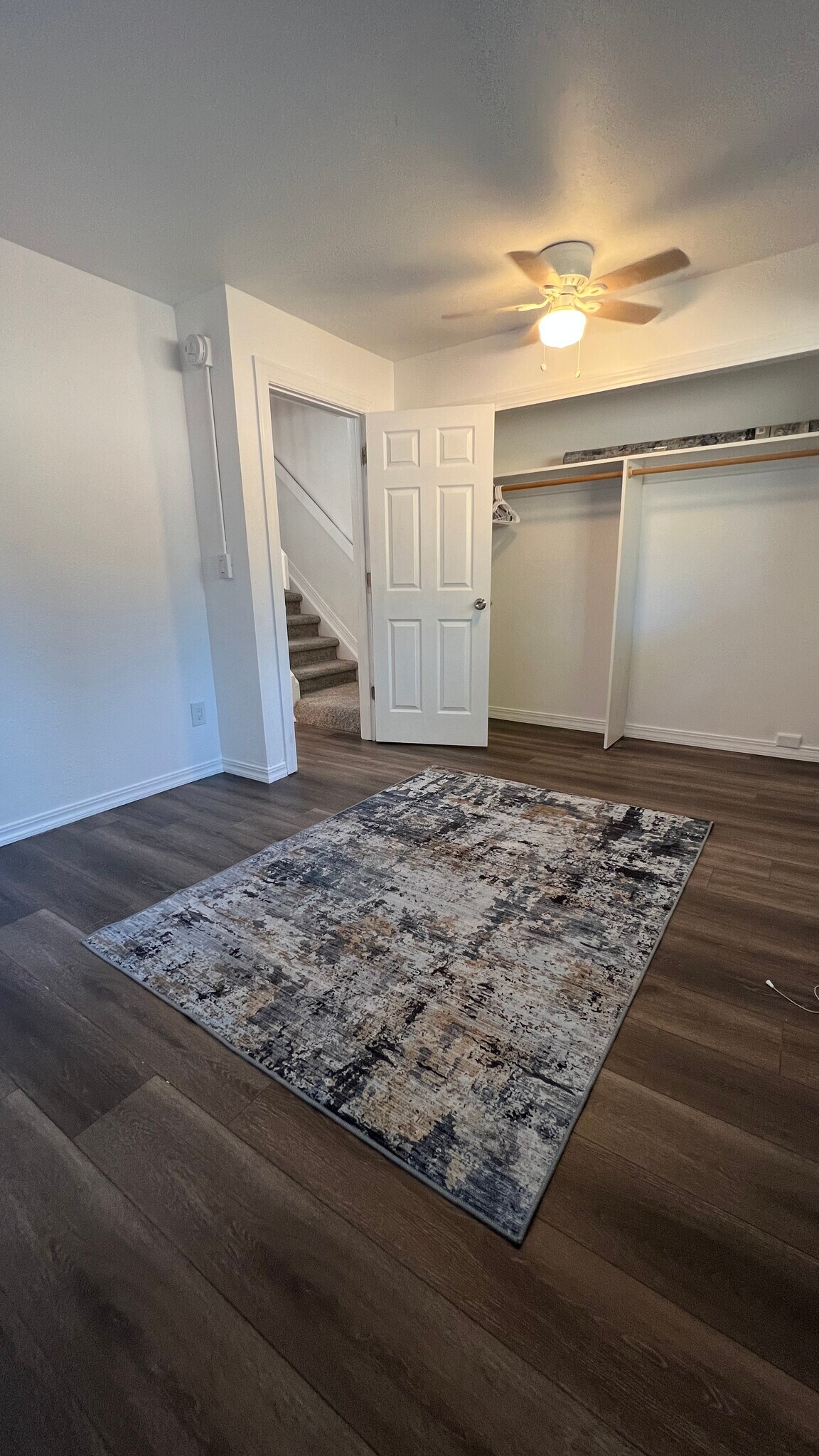 Building Photo - 1065 University Ave