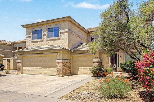 Building Photo - 472 W Pelican Dr