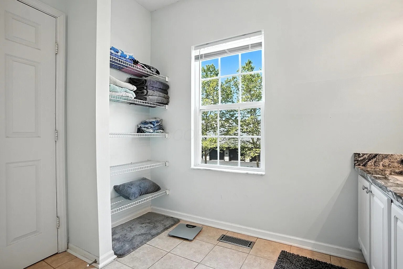 Building Photo - 6117 Craughwell Ln