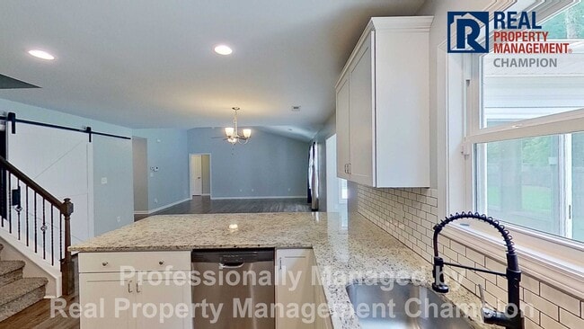 Building Photo - Perfect 3 BD 2 BA Home Just Minutes from MCAS Cherry Point