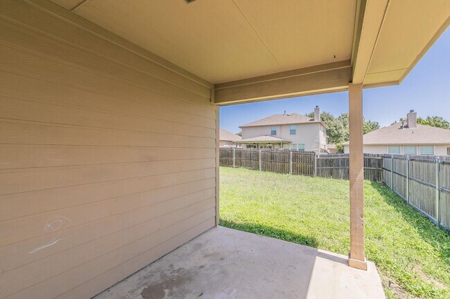 Building Photo - 6141 Bowfin Dr