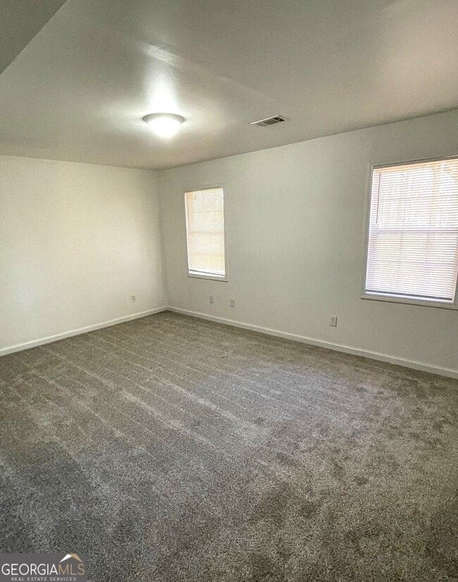 Building Photo - 30 Spring Valley Cove