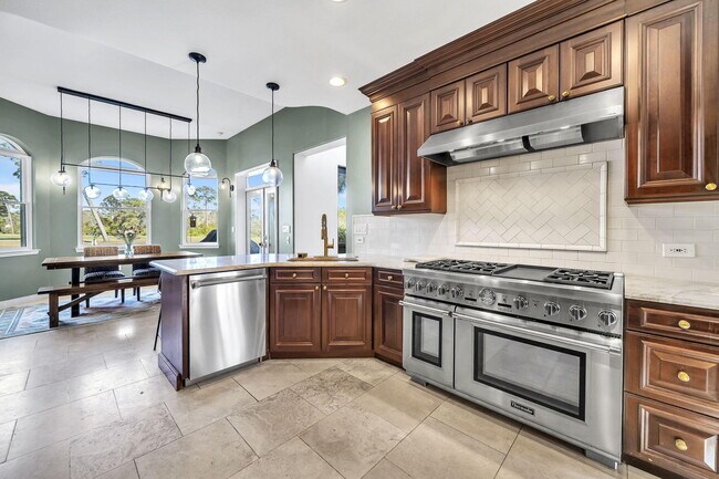 Building Photo - 1393 Sunset Beach Dr