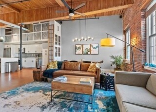 Building Photo - 130 John St