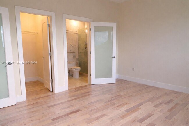 Building Photo - 6701 Biscayne Blvd