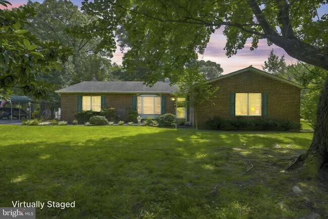 Building Photo - 4949 Idlewilde Rd