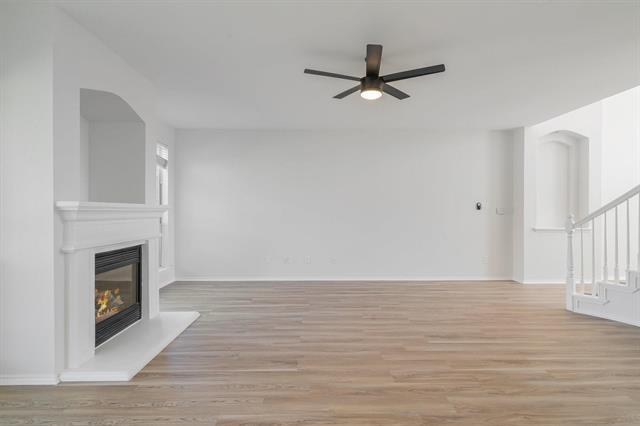 Building Photo - 223 Briar Oak Dr