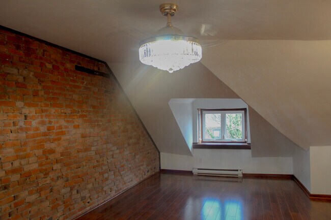 Chandelier - 505 N Rodney St