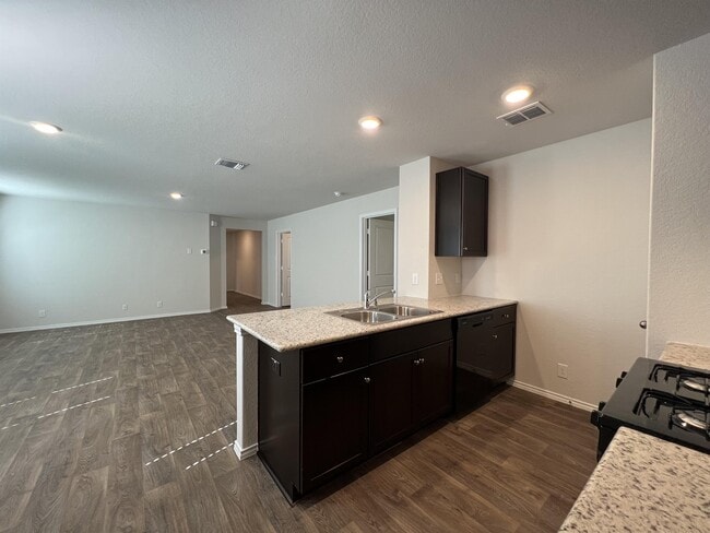 Building Photo - 15315 Shortwing
