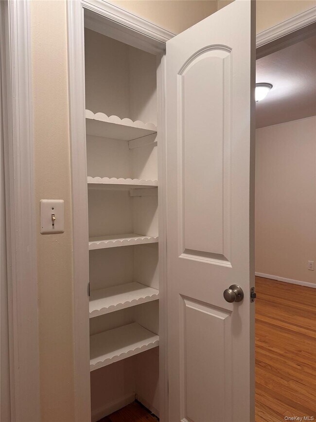 Building Photo - 62 Warwick Rd