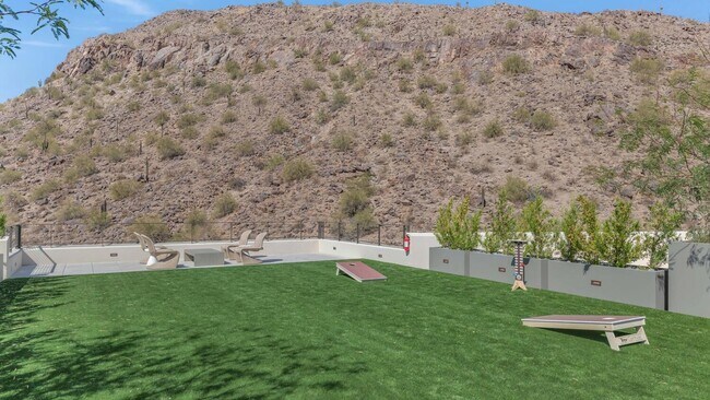 Building Photo - 5000 N Camelback Rdg Dr