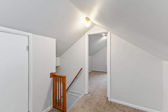 Building Photo - MADISONVILLE - Charming 3+ Bed Cape Cod