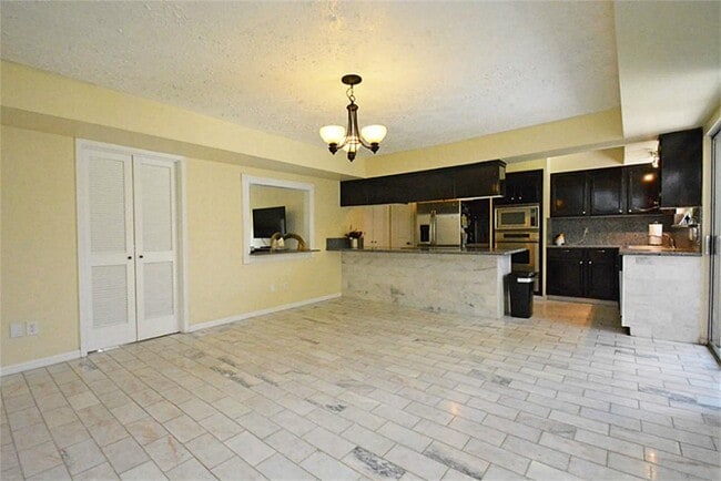 Building Photo - 2523 Coopers Post Ln