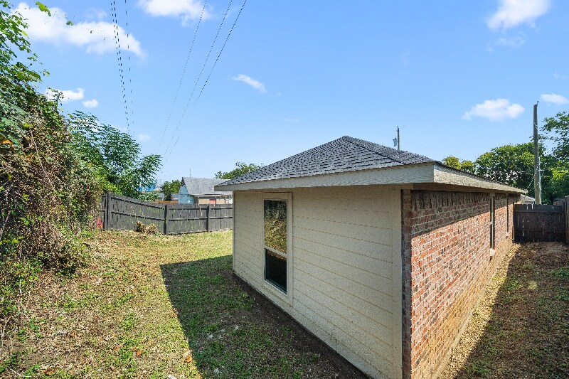 Building Photo - 417 Cleaves St