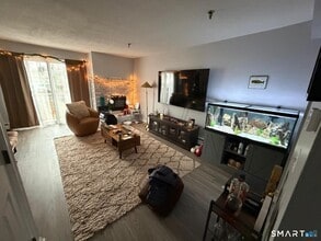 Building Photo - 678 Savin Ave