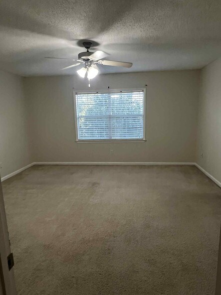 Guest Room - 79 Courtyard Way