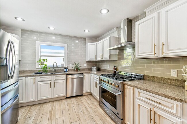 Building Photo - 1107 W Braddock St