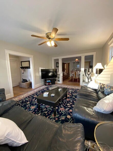 Building Photo - 7 High St