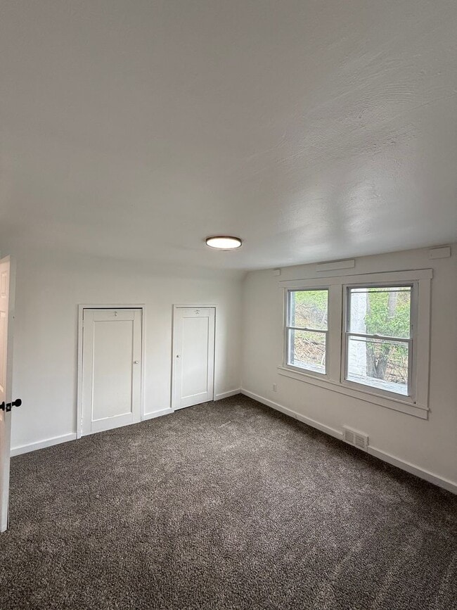 Building Photo - Newly Renovated 3 Bedroom in Swissvale- Spacious Single Family Home!